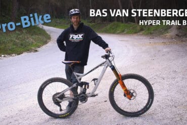 video of bas van steenbergen explaining his bike setup